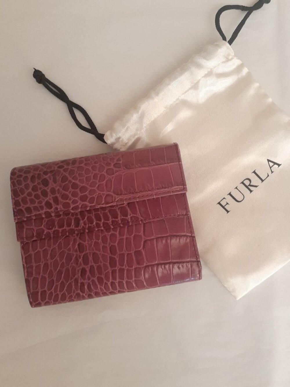 Furla   Raspberry Croc Embossed Wallet - Picture 5 of 14